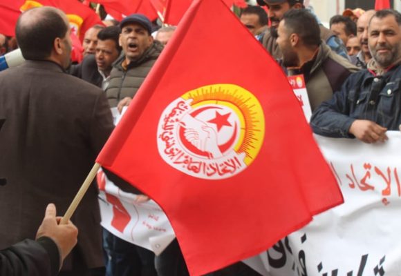تونس : هل يؤكد اجتماع الهيئة الإدارية في قرقنة الانقسامات داخل اتحاد الشغل ؟