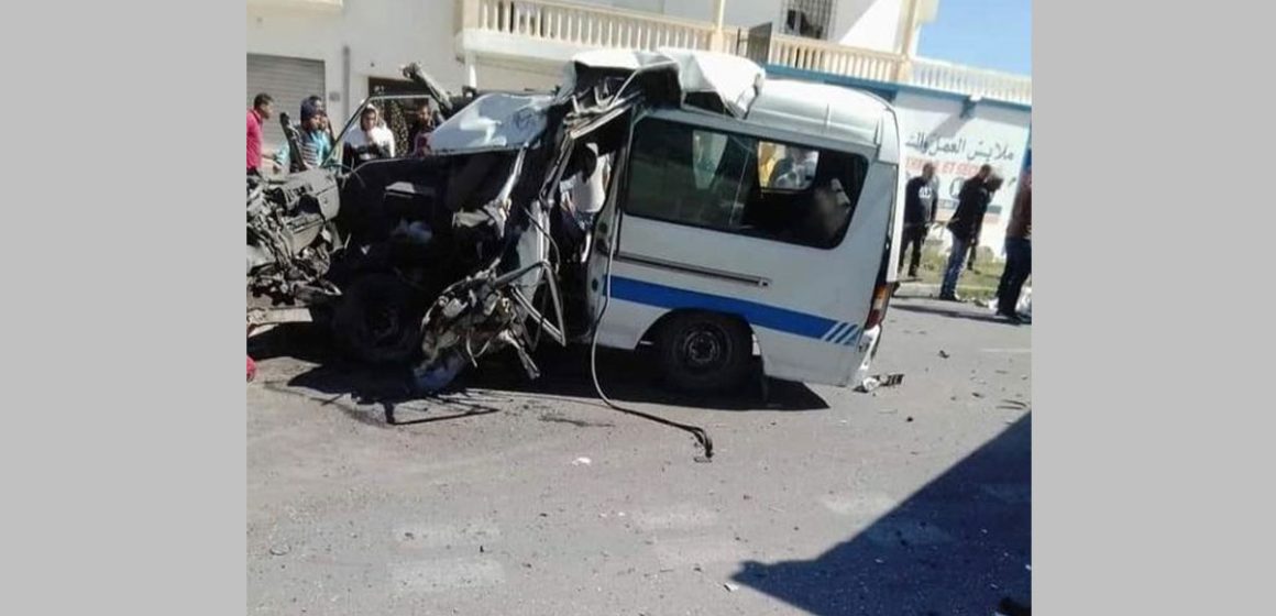 سوسة : اصطدام سيارة أجرة بشاحنة على مستوى سيدي بوعلي يودي بحياة 3 أشخاص