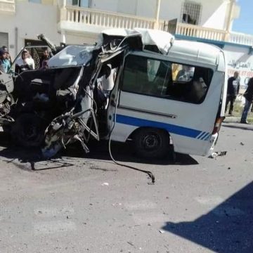 سوسة : اصطدام سيارة أجرة بشاحنة على مستوى سيدي بوعلي يودي بحياة 3 أشخاص