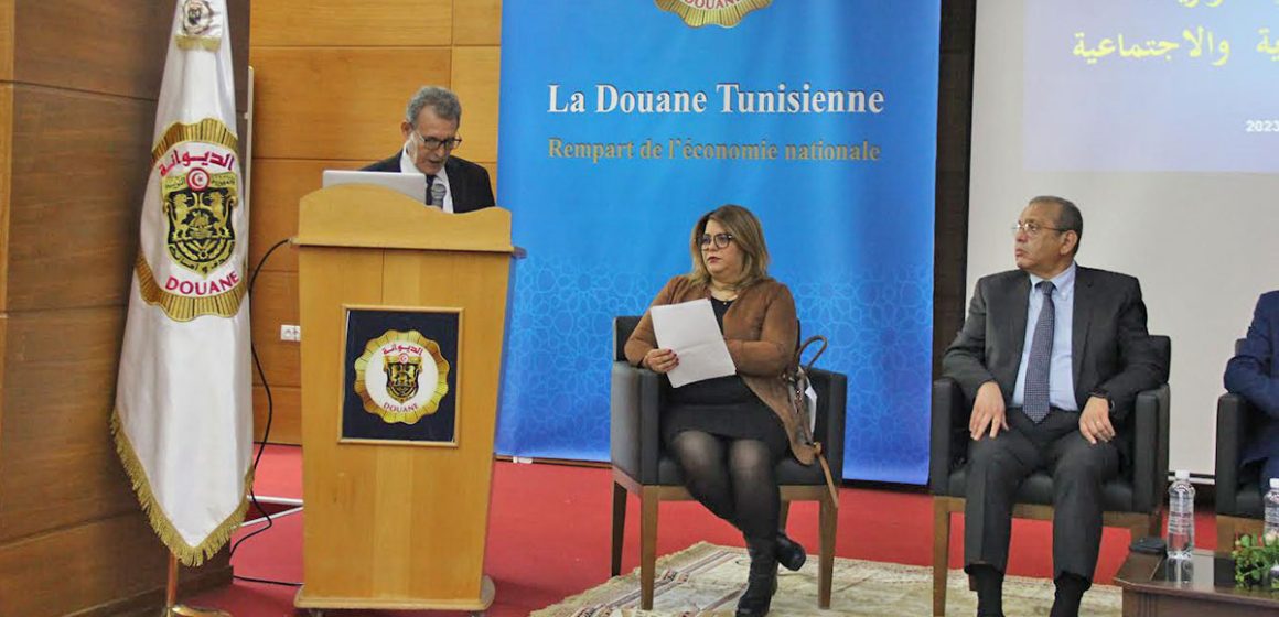 تونس : نحو إرساء منظومة رصد واحصاء ومتابعة لشبكات التهريب والتجارة الموازية