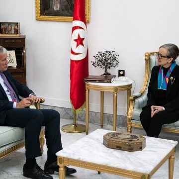 تقرير سفارة فرنسا بتونس حول لقاء السفير أندريه باران برئيسة الحكومة نجلاء بودن
