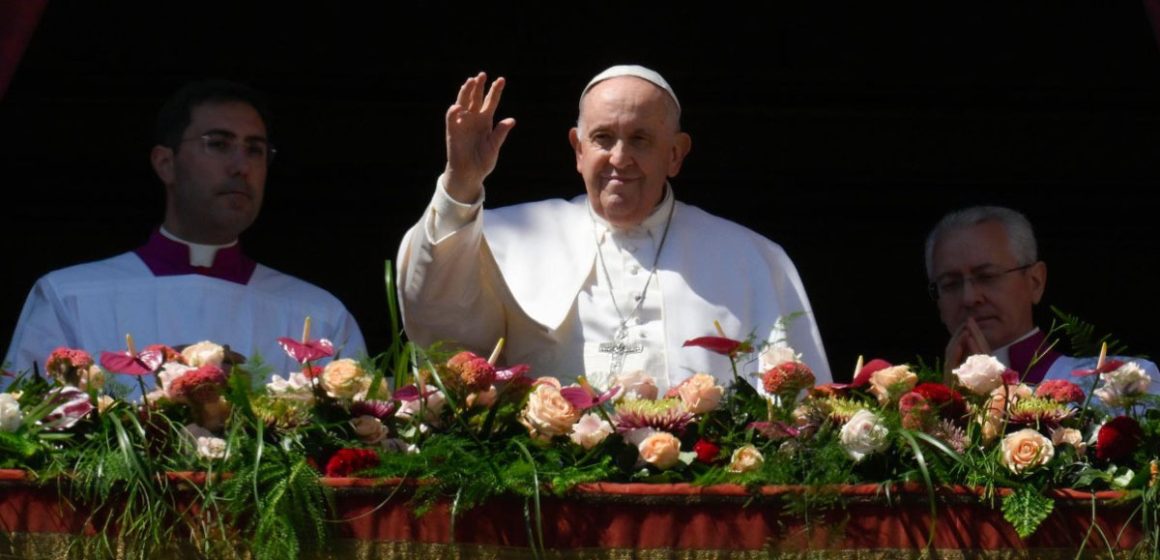 في عيد الفصح من الفاتيكان، البابا فرنسيس يدعو شباب تونس إلى عدم فقدان الأمل