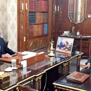 وفق تقرير الرئاسة: الرئيس يتناول موضوع الاستعدادات لموسم الحج مع وزير الشؤون الدينية ابراهيم الشائبي