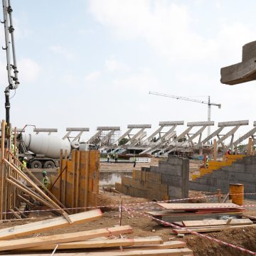 وزيرا الشباب والرياضة والتجهيز والإسكان يعاينان تقدم اشغال إعادة تهيئة الملعب الأولمبي بالمنزه (صور)