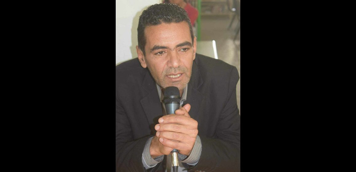 اتحاد الكتاب التونسيين ينعى الشاعر كمال حمدي