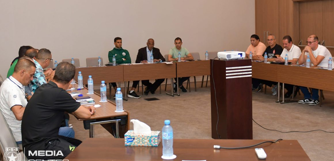 الجزائر: ليتوال تتفق مع ادارة النادي القسنطيتي على توفير 1350 تذكرة مجانية لانصارها لحضور المباراة (بشروط)