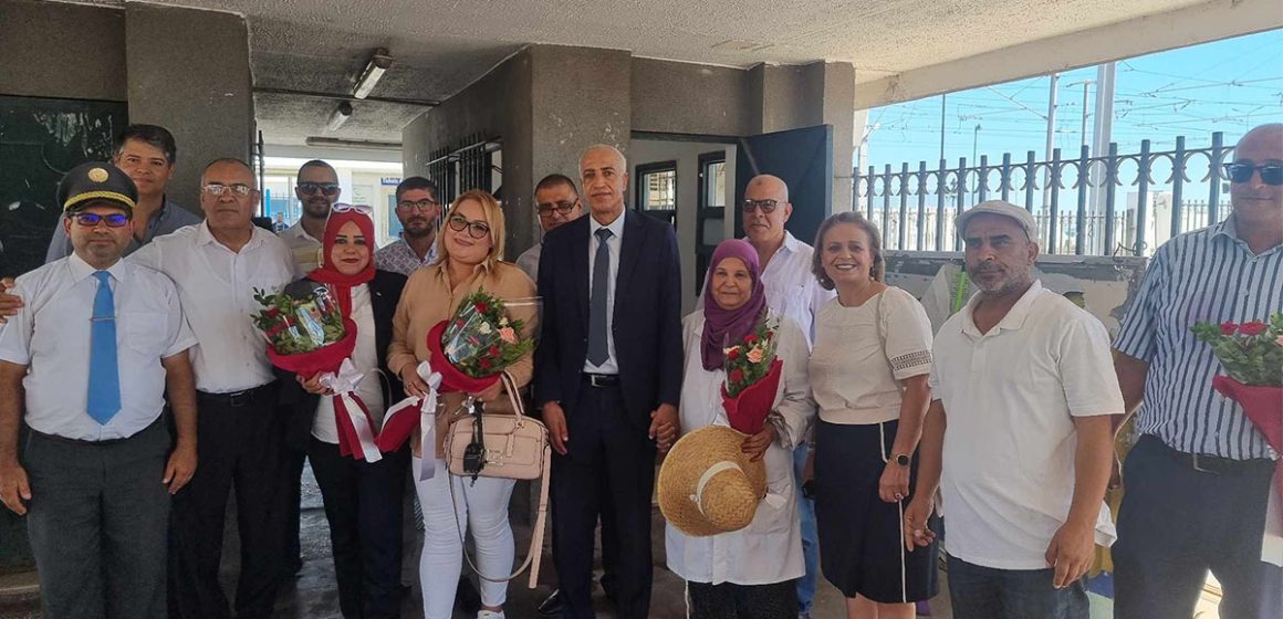 في يوم عيدهنّ، الرئيس المدير العام ل”نقل تونس”، يكرم ثلة من نساء الشركة