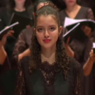 سفارة فينيزويلا بتونس تنزل أغنية ‘ما احلى ليالي شبيلية”، أداء اسراء بن سليمان و ضياء الرايس في حفل كورال السيستيما (فيديو)