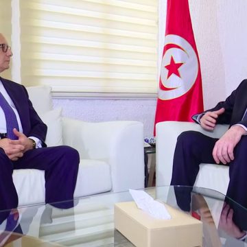 وزير الفلاحة خلال استقباله للرئيس: “هذي بلادنا، أحنا فيها ملاكة موش كراي” (فيديو)