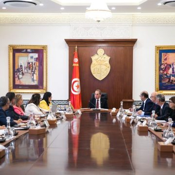 القصبة: رئيس الحكومة يشرف على جلسة عمل وزارية بخصوص الوضعية المالية للديوان التونسي للتجارة