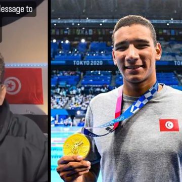 البطل الأولمبي في السباحة أيوب الحفناوي يعلن عن مساندته لفلسطين (فيديو)