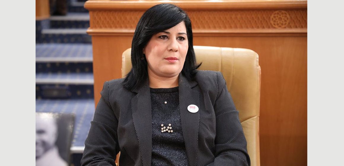 المحامية نادية الشواشي: الاحتفاظ بعبير موسي ل 48 ساعة دون حق الدفاع يعني أن الإحالة على معنى قانون الإرهاب