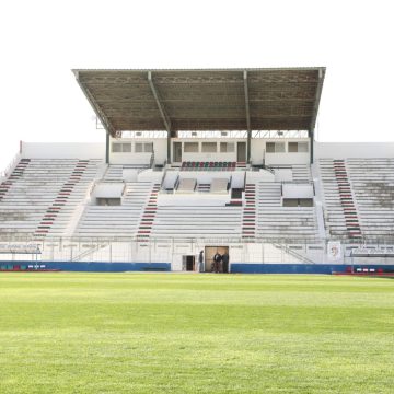 باردو/ كمال دقيش يعاين النقائص في ملعب الهادي النيفر ودار الشباب خزندار (صور)