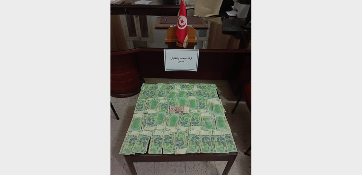 مدنين/ تطاوين : الإطاحة بوفاق إجرامي مختص في تدليس العملة التونسية