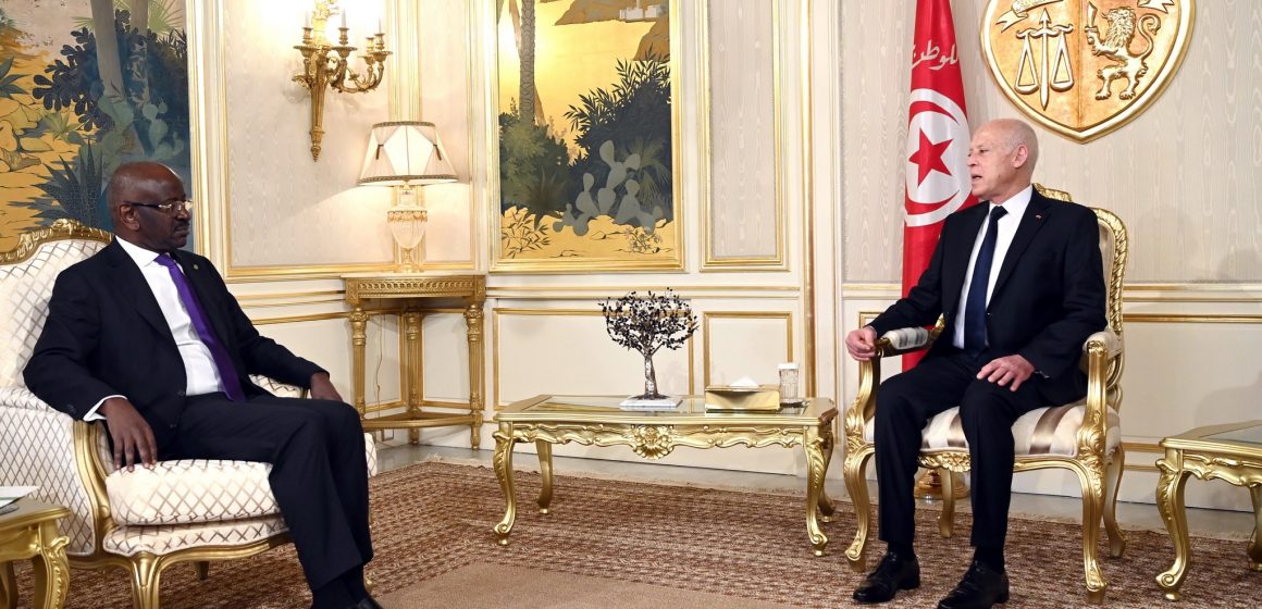 الرئيس سعيد يتسلم رسالة من نظيره الموريتاني