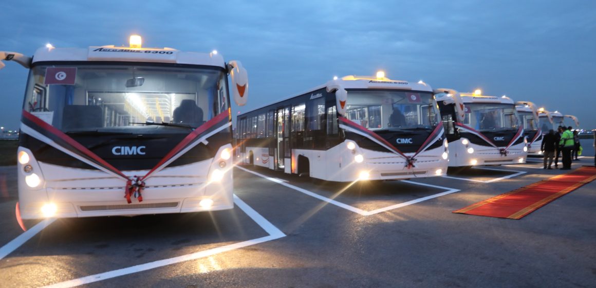 بلاغ: الخطوط التونسية للخدمات الأرضية تقتني 5 حافلات (صور)