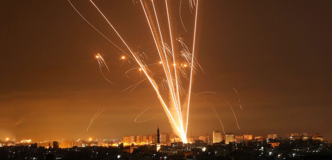 الجزيرة : إسرائيل تستقبل السنة الجديدة بوابل من صواريخ القسام (فيديو)