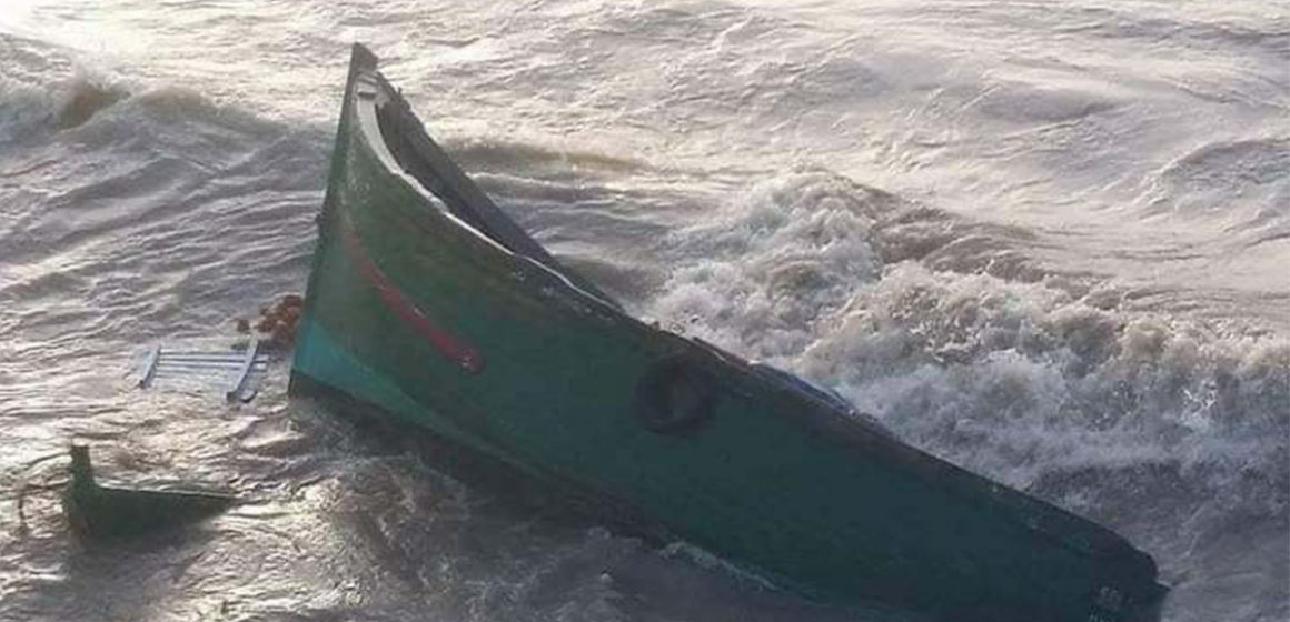 الهوارية: الحرس البحري يواصل البحث عن شابين غرق مركبهما منذ يومين