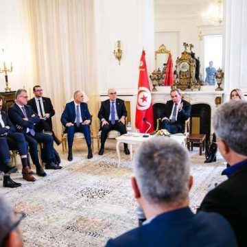 تونس/ بدعوة من نظيره الفرنسي، الحشاني في زيارة ب3 أيام إلى باريس