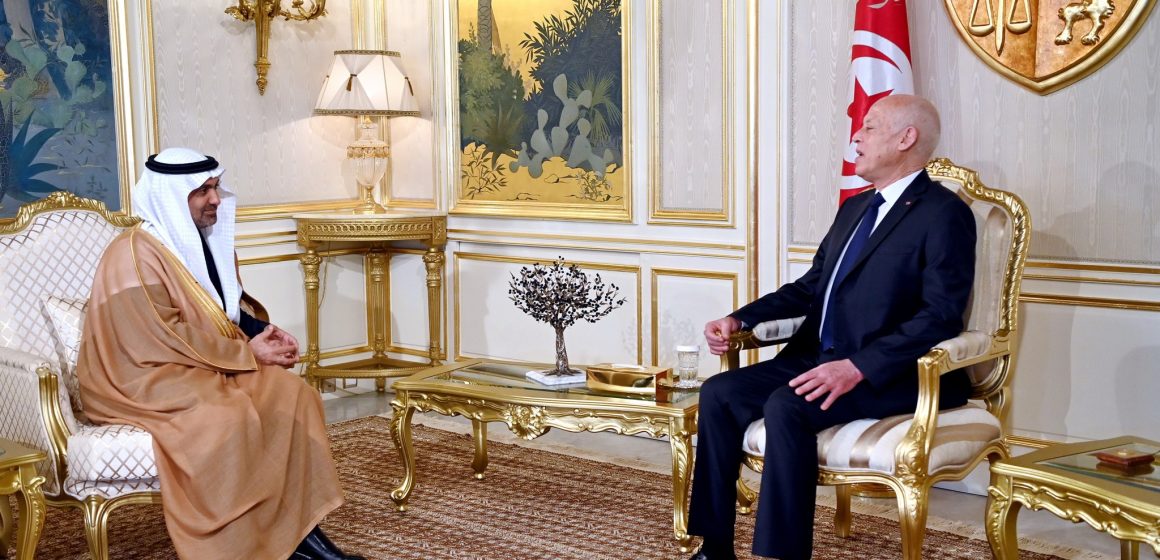 في لقاء الرئيس بوزير الصحة السعودي: “تونس تحرص على تعزيز التنسيق بين البلدين”