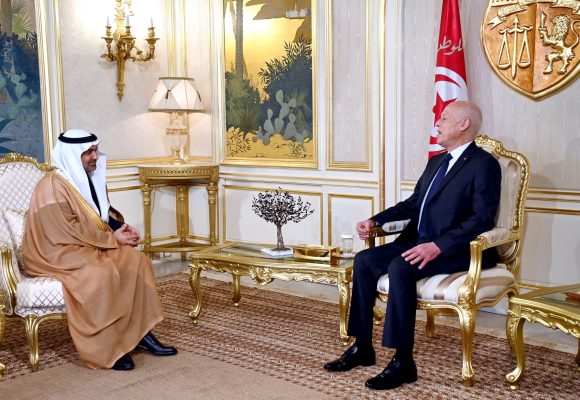 في لقاء الرئيس بوزير الصحة السعودي: “تونس تحرص على تعزيز التنسيق بين البلدين”