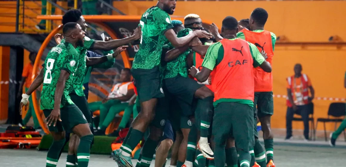 الكوت ديفوار: نيجيريا تفوز على انغولا و تتأهل إلى نصف نهائي الكان (فيديو)
