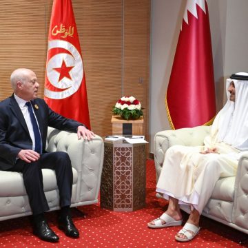 الجزائر: الرئيس يتفق مع أمير قطر على عقد لجنة عليا مشتركة بالدوحة