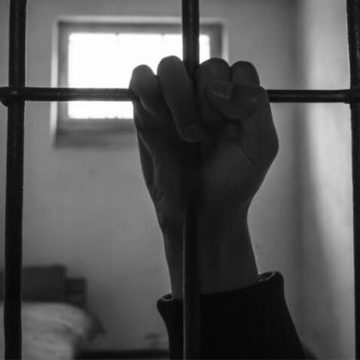 مجدي الكرباعي: “حالة وفاة الرابعة في السجون الايطالية”