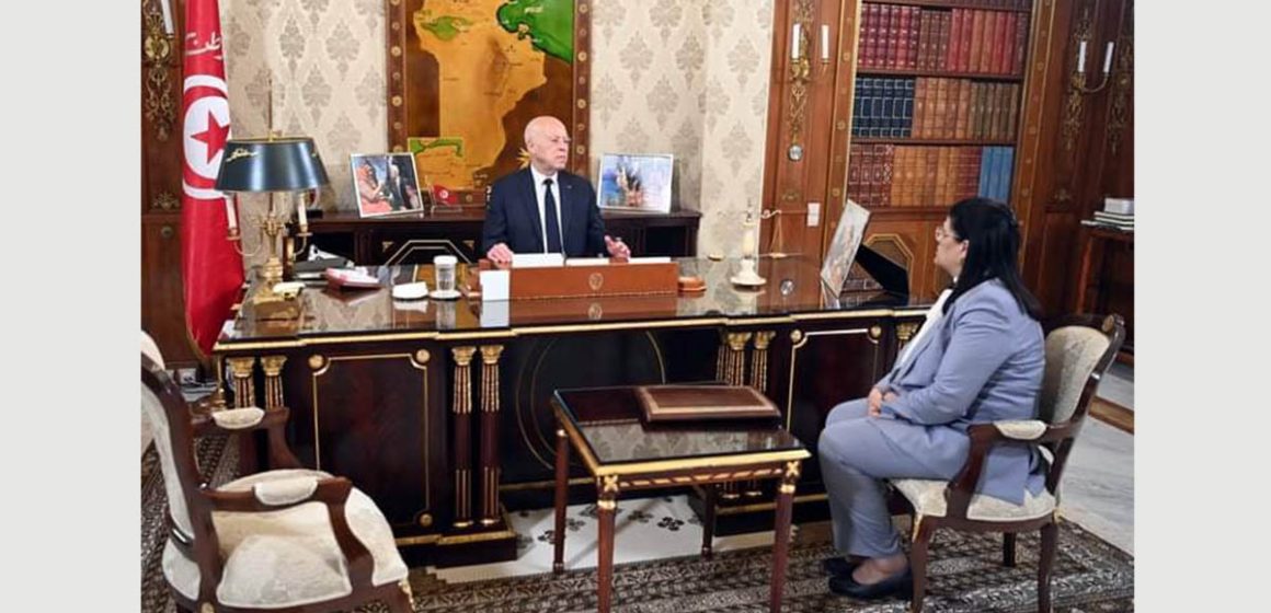 قرطاج: في لقاء الرئيس بنمصية، التهرب الجبائي و الأملاك المصادرة