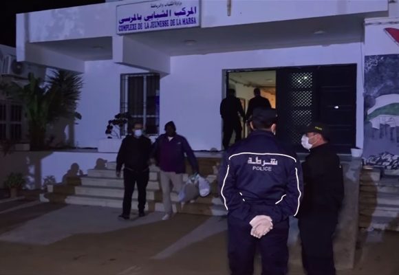اخلاء دار الشباب بالمرسى بعد اقتحامه و التحوز به منذ 2017 (فيديو)