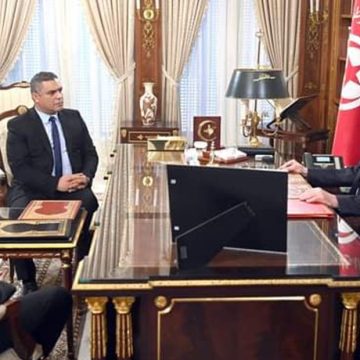 قرطاج: الرئيس يلتقي بوزير الداخلية و كاتب الدولة لديه المكلف بالأمن الوطني