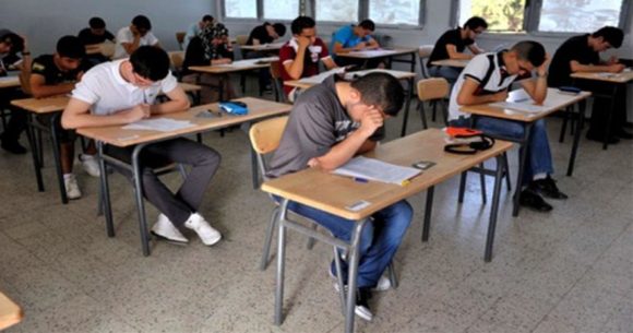 سوسة/ غش في امتحان الباك: الاحتفاظ ب6 أشخاص من بينهم أستاذة