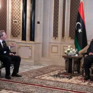 الحشاني يتحادث مع رئيس المجلس الرئاسي الليبي حول التعاون بين البلدين