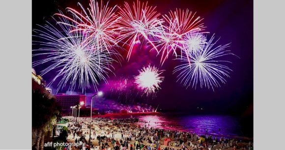 صور اليوم/ احتفلات 25جويلية 2024: ليلة الشماريخ علي شاطئ برج خديجة