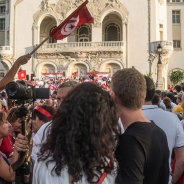 إلى متى سيظل الشعب التونسي يخفض من سقف تطلعاته ؟
