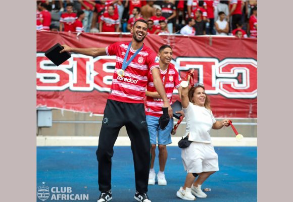 بالصور/ النادي الافريقي يكرم 3 أبطال أولميين