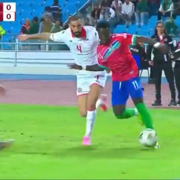 الكان 25/الهزيمة المذلة للمنتخب الوطني أمام ضيفه الغامبي تثير الغضب… (فيديو)