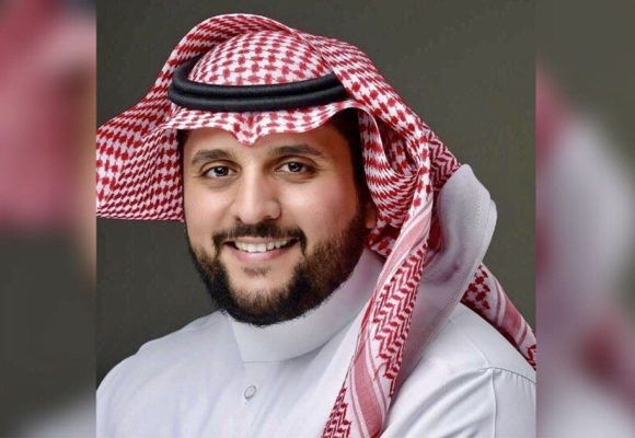 حاتم الشهري: “يا أهل تونس الخضراء بكل حب آتيكم يوم الجمعة…”