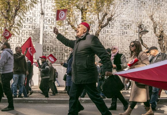 جمعيات : لا لتجريم حق التظاهر والتعبير في تونس