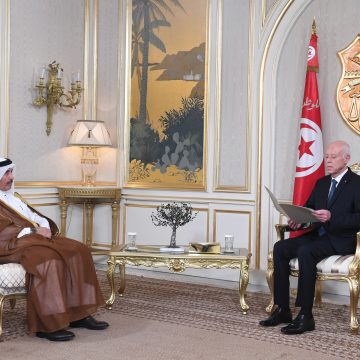 الرئيس يتلقى دعوة خطية من أمير قطر للمشاركة في قمة بالدوحة في نوفمبر القادم