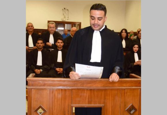 الأستاذ بن غازي: “نقل المعتقلين بهذه الطريقة يقيد حق الدفاع في جميع تجلياته”