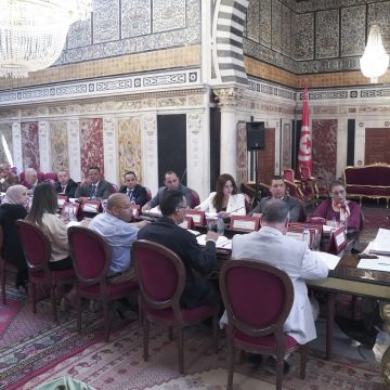 في اجتماع مكتب مجلس نواب الشعب، الموافقة على احالة 63 سؤالا الى أعضاء الحكومة