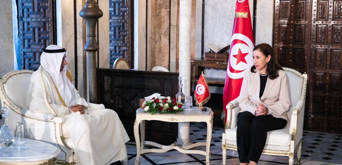 القصبة/ رئيسة الحكومة تلتقي ببدر محمد السعد حول التعاون بين تونس والصندوق العربي للإنماء الاقتصادي والاجتماعي