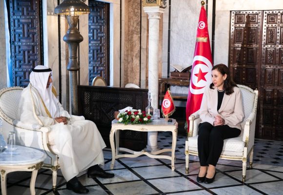 القصبة/ رئيسة الحكومة تلتقي ببدر محمد السعد حول التعاون بين تونس والصندوق العربي للإنماء الاقتصادي والاجتماعي