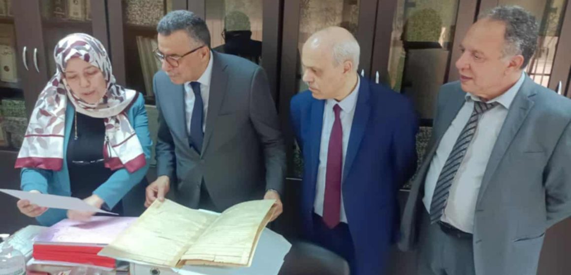 الوزير الهذيلي يؤكّد على تطوير خدمات الديوان الوطني للملكية العقارية مع تبسيط الإجراءات