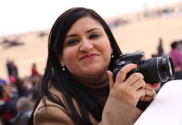 رشيدة الحاج مبارك تؤكد رفع ابنتها اضراب الجوع بعد الإستجابة لعلاجها بسجنها