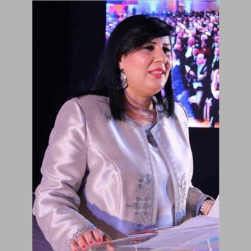 الأستاذ بودن يؤكد عدم اطمنانه للحالة الصحية لعبير موسي