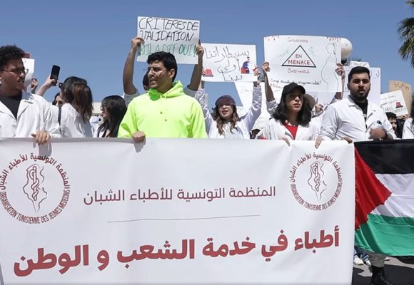 الد. بوجدارية يعبر عن مدى مشروعية تحرك الأطباء الشبان لافتكاك حقوقهم