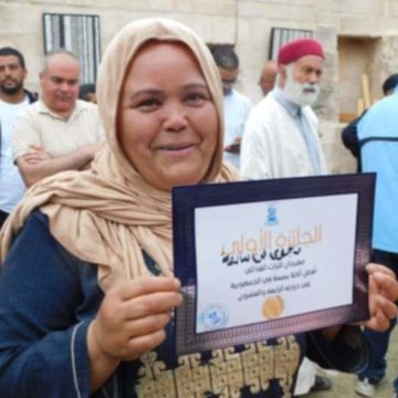 المنستير/ جمعية صيانة مدينة لمطة: نجوى بن سالمة تفوز بجائزة أحسن أكلة بسيسة في تونس (صور)