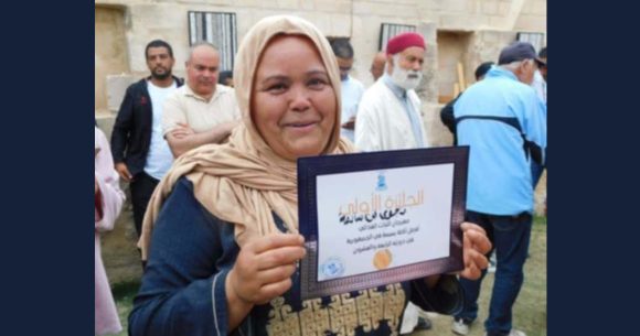 المنستير/ جمعية صيانة مدينة لمطة: نجوى بن سالمة تفوز بجائزة أحسن أكلة بسيسة في تونس (صور)